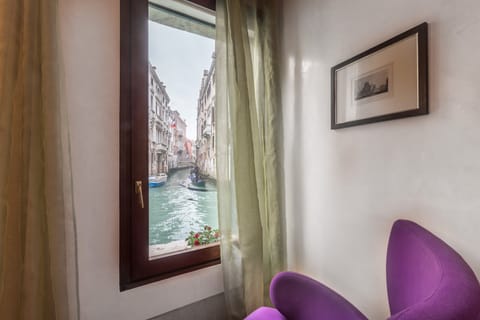 Where the Canals Flow Apartment in Venice