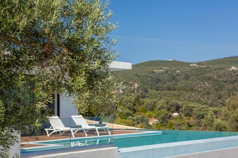 To the Water's Edge Apartment in Lefkada, Lefkada Municipality, Greece