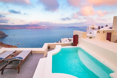 Dormant Dreams House in Oia