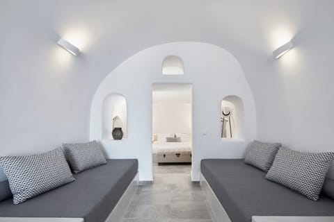 Santorini Escape Apartment in Oia