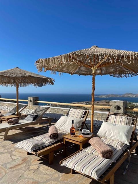 Petaloudes Apartment in Paros, Greece