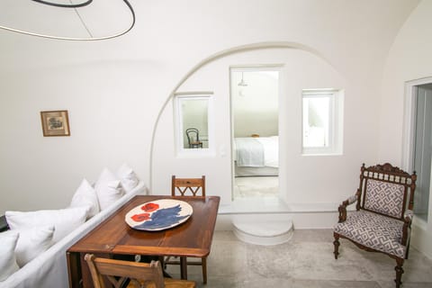 Sweeping Azure Apartment in Oia