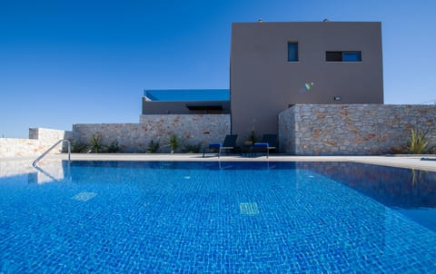 Spun Glass Lagoon Apartment in Crete