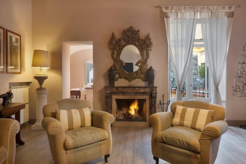 Antique & Action Apartment in Sorrento