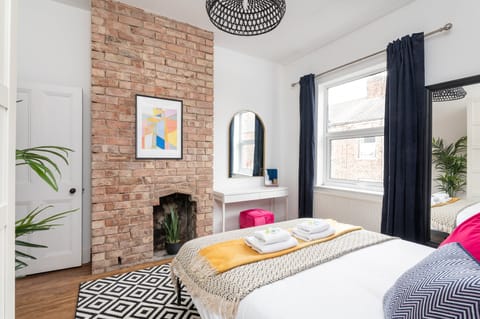 Bold Beauty Apartment in York