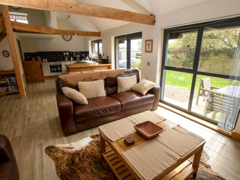 Beams & Bricks Apartment in West Lindsey District