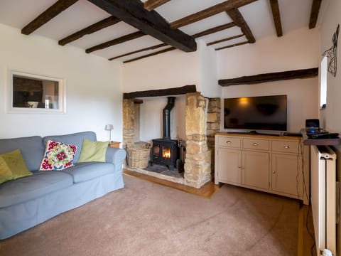 Patchwork & Stone Apartment in Cotswold District