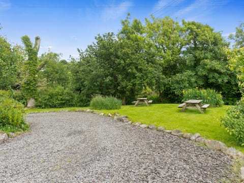 Picnic By The Stream Apartment in Copeland District