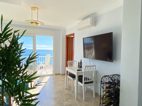 Sea Drift Apartment in Nerja