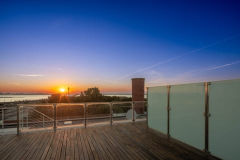 I’ve Got the Power Apartment in Venice