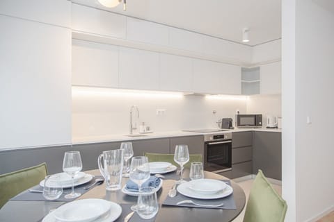 White Sage Condo in Porto