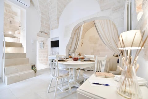 Stone Rainbow Apartment in Ostuni