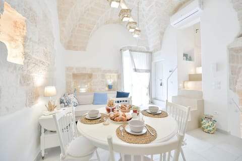 Stone Rainbow Apartment in Ostuni