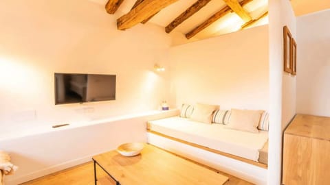 Alpine Blossom Apartment in Asturias