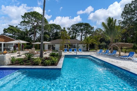 Your Patch of Paradise Apartment in Bradenton