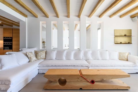 The Greek Ode Apartment in Mykonos