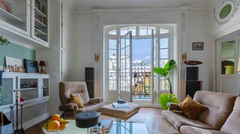 Vuillard's Atelier Apartment in Paris