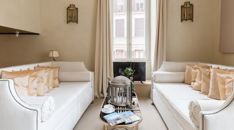 Pantheon Vista Luxury apartment in Rome