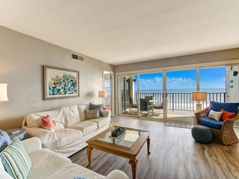 Living Room and Balcony with Ocean View