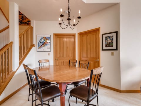 One of a kind 4Br Condo-Gateway 5039 Apartment in Keystone