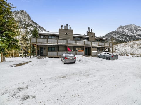 Forest Park Exterior