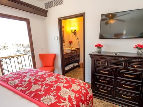 Luxury Two Bedroom Suite in Cabo San Lucas - USD$35 Daily Spa Credit Villa in Baja California Sur