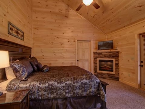 Mountain View Lodge - 9 Bedrooms, 9 Baths, Sleeps 44 Cabin in Pigeon Forge