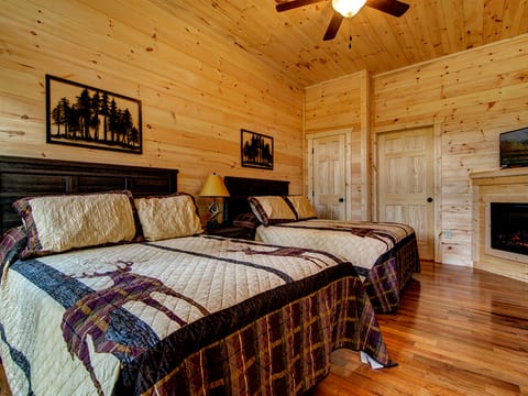 Chateaux Nirvana - 5 Bedrooms, 5 Baths, Sleeps 20 Standard-Hütte in Pigeon Forge