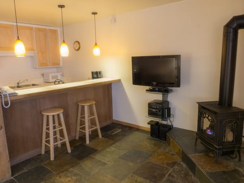 Walk to Northstar Village and the Gondola - Room for 2! Appartement in Northstar Drive
