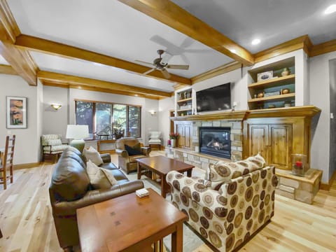 2665 Telemark Run - a SkyRun Park City Property - Gorgeous Living Room with New Wood Floors!