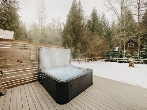 Private, cozy hot tub