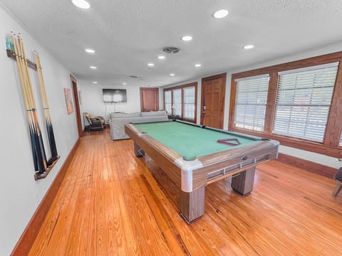 Cole Bin | Pool Table & Main Living Area