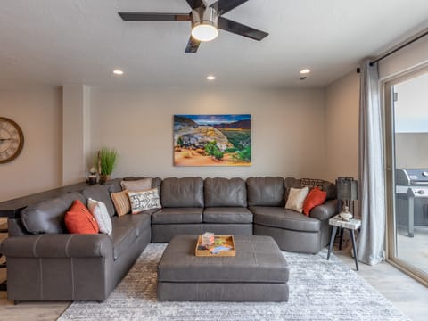 Grand View Getaway Villa in St George