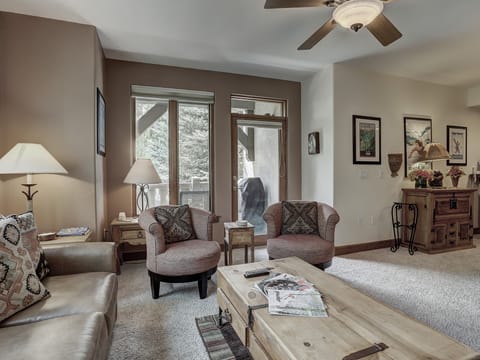 Cozy 2BR Condo - Walk to Chairlift! Copropriété in Edwards