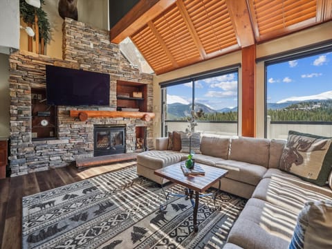 Living Room - Beaver Run Black Diamond Penthouse - Breckenridge Vacation Rental