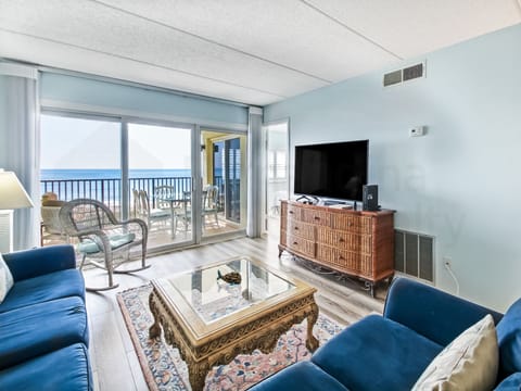 Living Room and Balcony with Ocean View