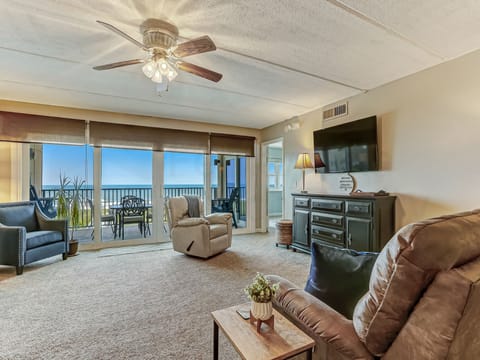 Living Room and Balcony with Ocean View