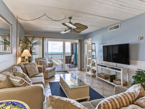 Living Room and Balcony with Ocean View