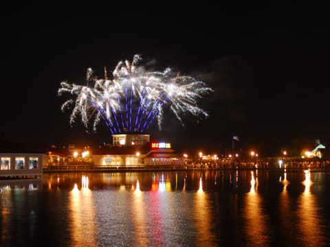 Barefoot Fireworks