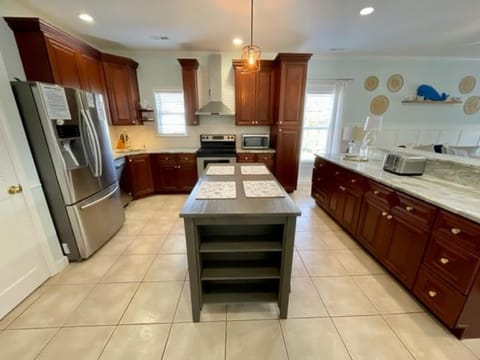 Spacious kitchen is perfect for preparing meals