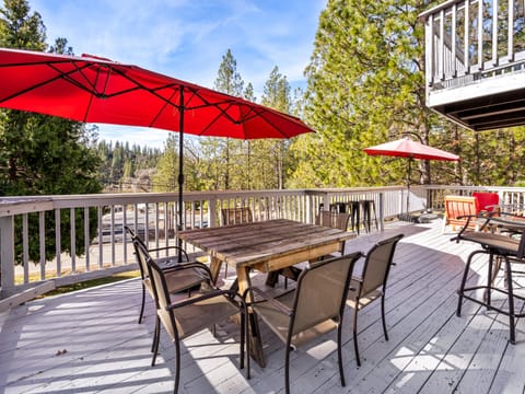 Plenty of deck furniture and seating with umbrellas. Pine Mountain Lake Vacation Rental "Escape at the Lake" - Unit 4 Lot 49.