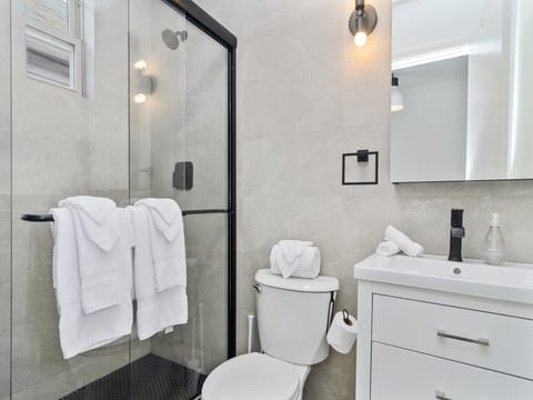 Spa-like luxury in the full bathroom