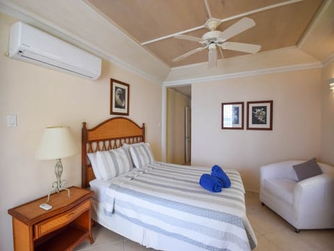 Comfortable master bedroom with air-conditioning, en-suite and walk in closet
