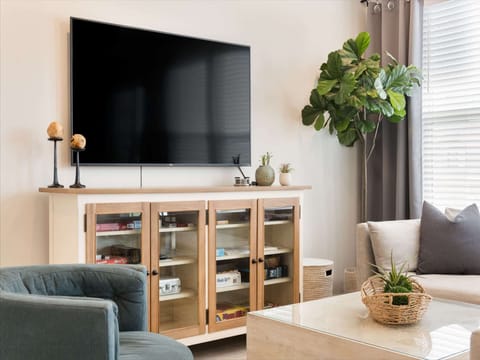 4585c199-a793-4e26-8514-4f9fbf9af326