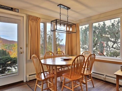 The dining area with beautiful panoramic mountain views