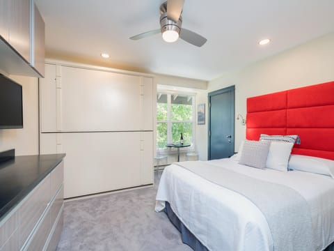 Queen Bed & Murphy Bunks