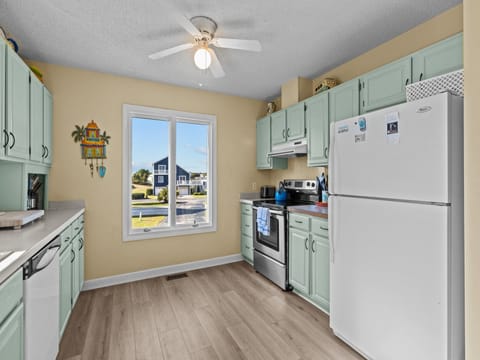 New Updated Kitchen Cabinets and Flooring