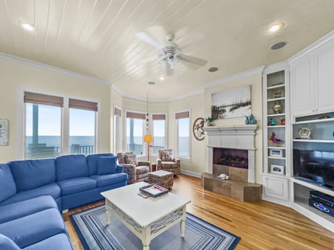 Includes a queen pullout sleeper, fireplace, seating area and cable/streaming entertainment