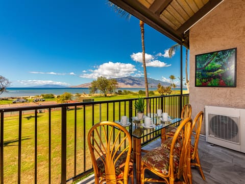 Ocean and mountain views from lanai