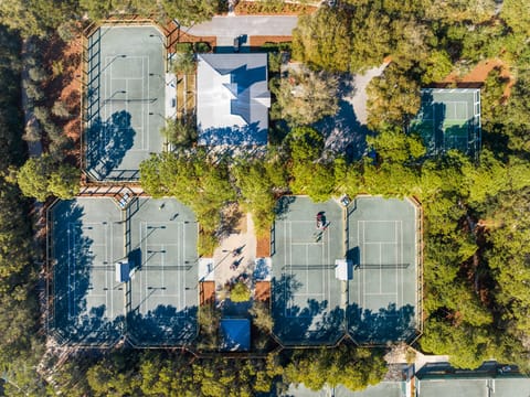 WaterColor Tennis Courts